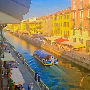  Appartamento Alzaia Naviglio Grande